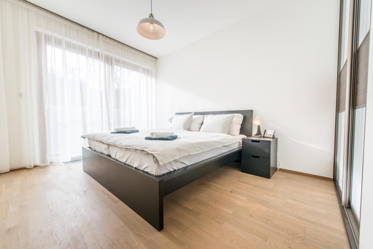 Mozart Central Apartments With Garage Praha Bagian luar foto