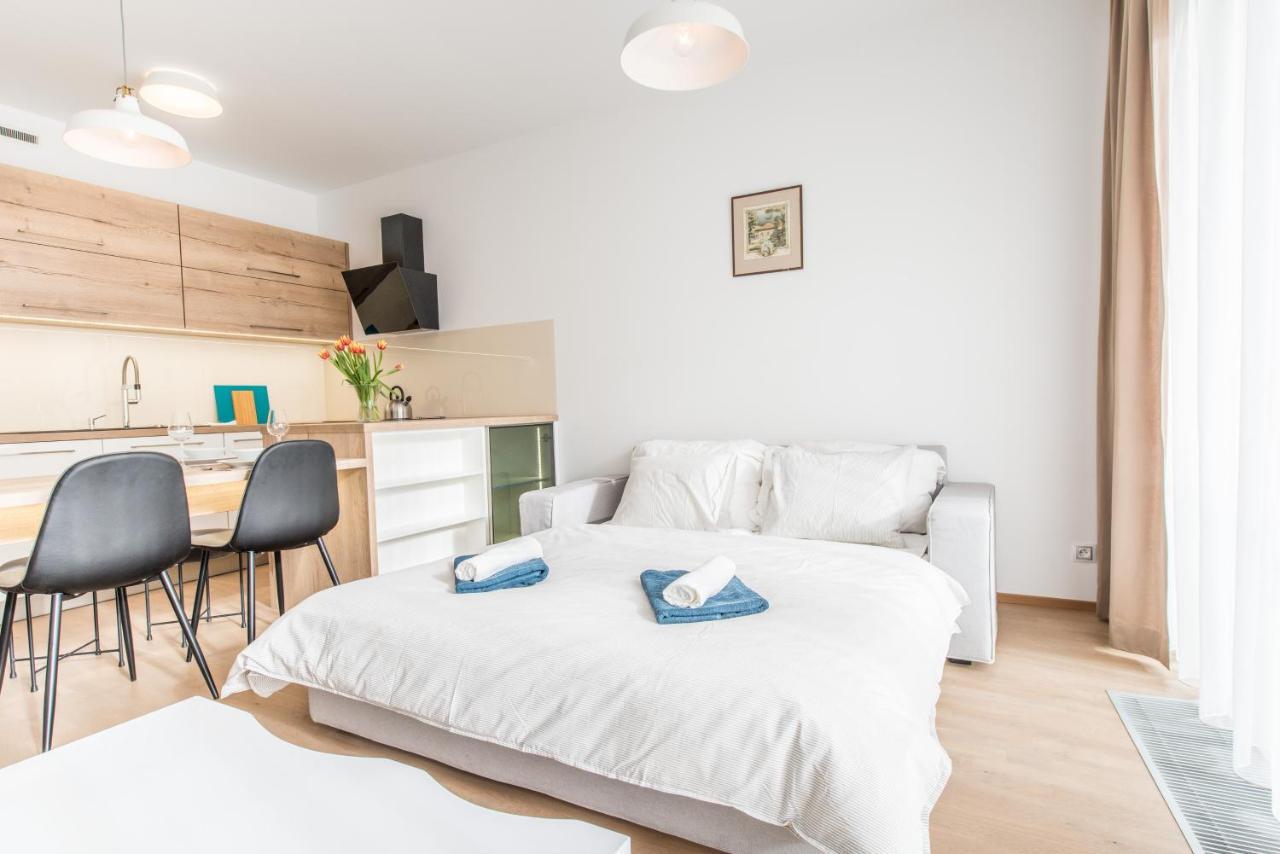 Mozart Central Apartments With Garage Praha Bagian luar foto