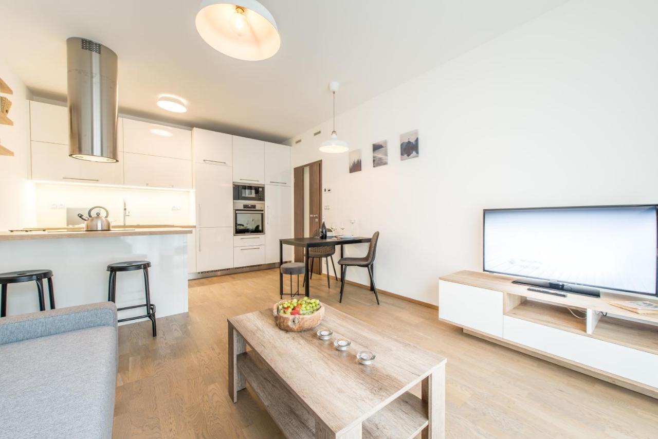 Mozart Central Apartments With Garage Praha Bagian luar foto